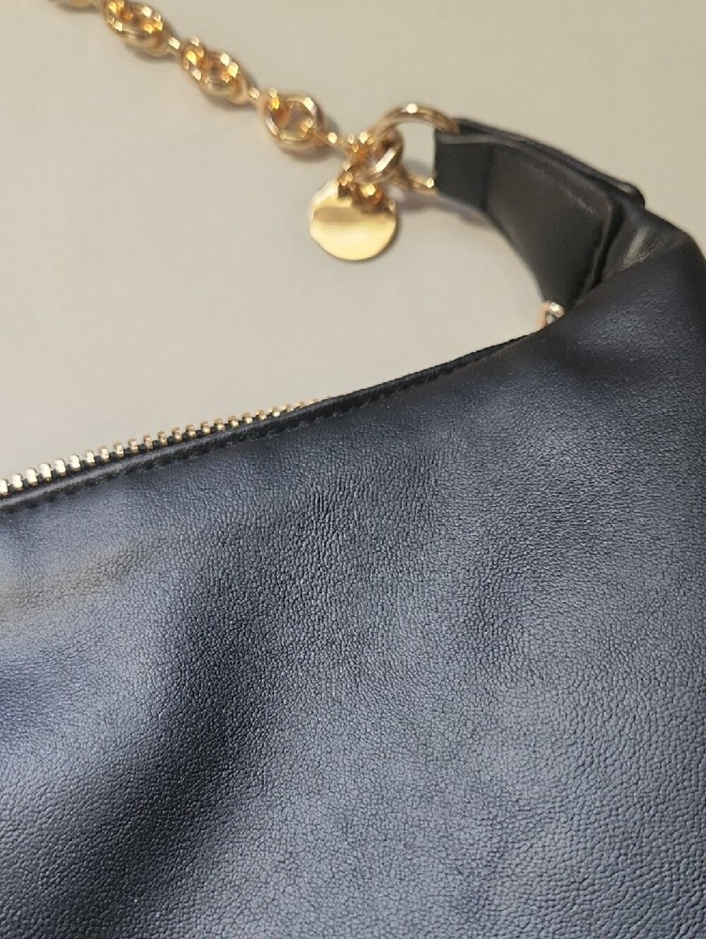 Universal Thread Black Shoulder Bag with Gold Chain Accent - Picture 5 of 8